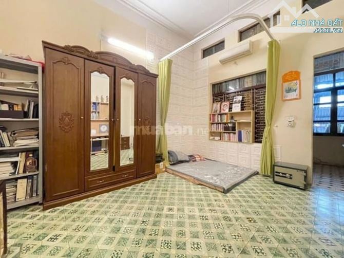 BÁN NHÀ MẶT PHỐ NGUYỄN TRÃI , THANH XUÂN 61M2- 4 TẦNG - 13 TỶ 500