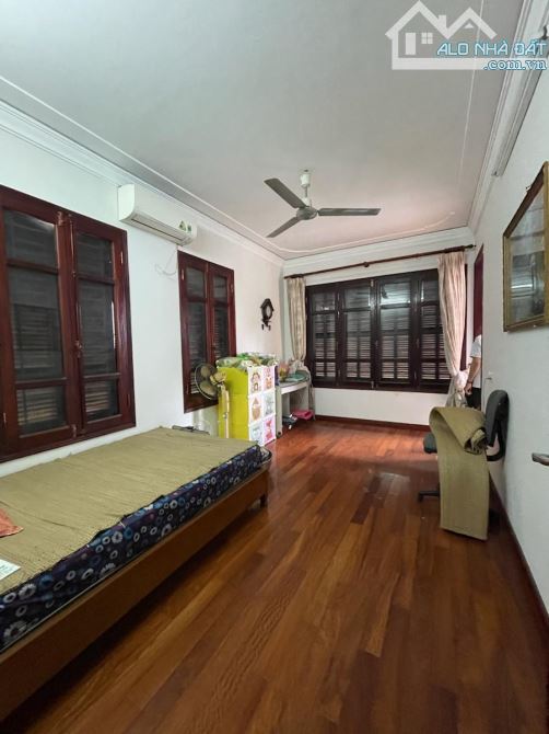 DUY NHẤT 1 CĂN CHỈ 330TR/M2 - KĐT ĐỊNH CÔNG - Ở ĐẲNG CẤP - KHU QUAN CHỨC - KD - ÔTÔ TRÁNH