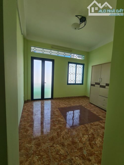 Nhà HXH Ông Ích Khiêm, Trệt 2 Lầu ST, 4PN 3WC, 4x15m, 15TR - 4