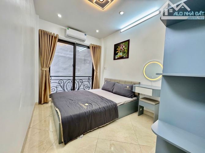 Siêu Phẩm - Bạch Mai , Gần Ngã Tư Phố Huế - 4 Tầng - Nhỉnh 5 Tỷ