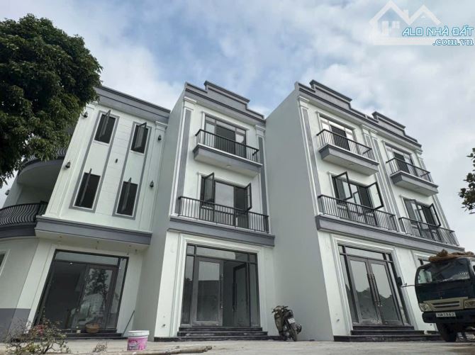 Bán nhà 3 tầng ngõ Bùi Thị Xuân, TP Hạ Long