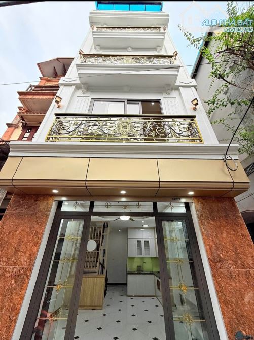 Bán. Nhà Xuân Đỉnh 42m2 x 6T - Thang máy - Full nội thất nhỉnh 12 tỷ gần ô tô.