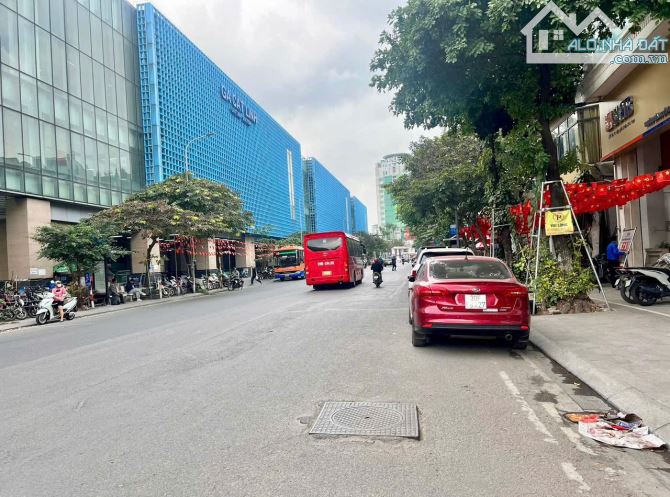 NHÀ HÀO NAM 38M2*4T,NGÕ NÔNG,NHÀ XÂY CỰC CHẮC CHẮN, 2 PHÚT RA GA CÁT LINH, GẦN HỒ HOÀNG CẦ