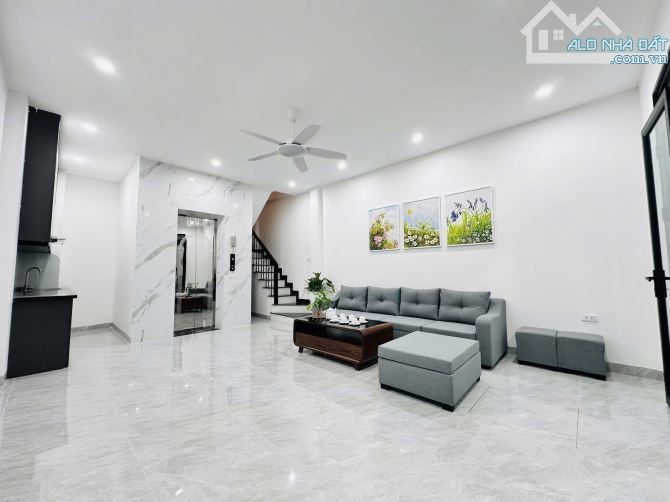 BÁN NHÀ MỚI HOÀNG HOA THÁM, BA ĐÌNH, DT40M2x6T GIÁ 11.7 TỶ