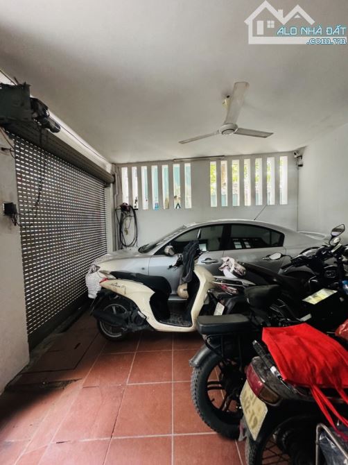 BÁN NHÀ LẠC LONG QUÂN TÂY HỒ DT 71 M GIÁ CHỈ 16.8 TỶ LÔ GÓC OTO VÀO NHÀ KINH DOANH ĐỈNH