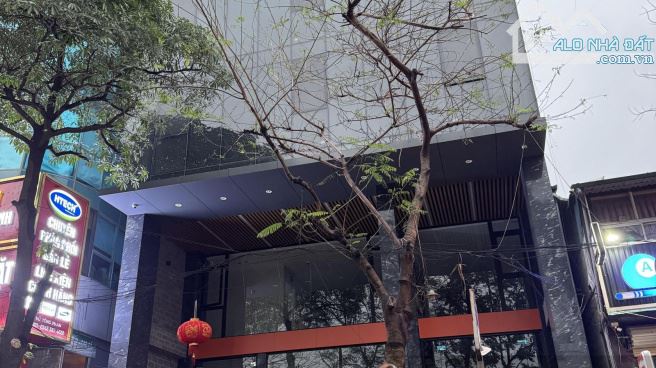 Bán nhà mặt phố Bùi Thị Xuân, DT 100m2 x 9 tầng, mặt tiền 9.5m, giá 80 tỷ.