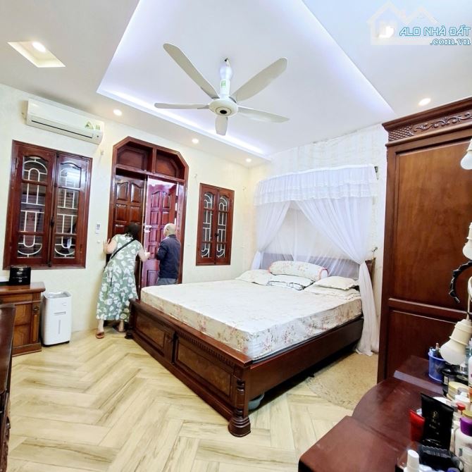 BÁN NHÀ TT BA ĐÌNH DT 90M MẶT TIỀN 5.3 M GIÁ 29TỶ NHÀ 2 THOÁNG KHU VIP KINH DOANH ĐỈNH