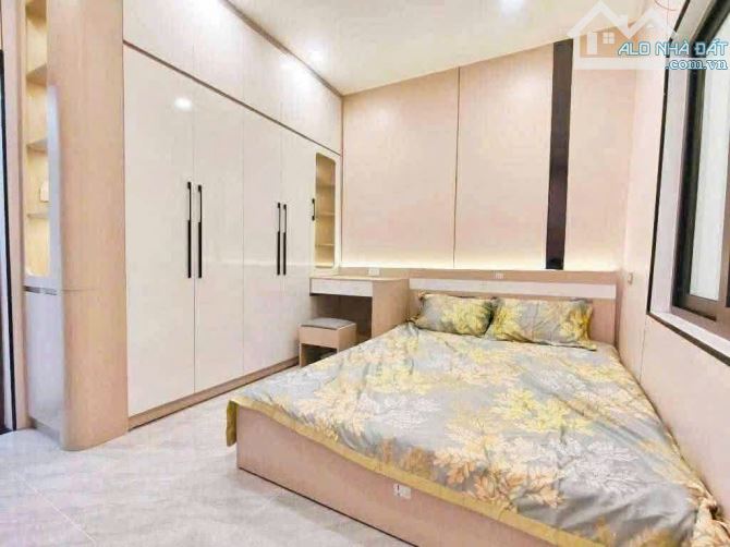 Giá siêu hời!tập thể Hoàng Ngọc Phách, Đống Đa, tầng 1 chỉ 6,38 tỷ, 110m2, 3PN, 2WC