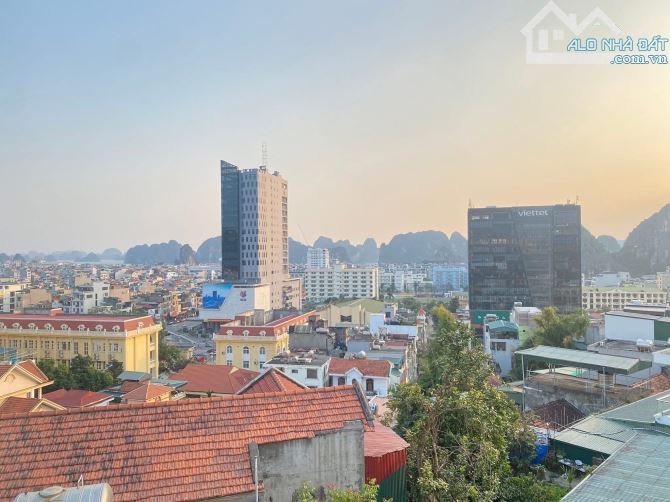 Bán nhà 3 tầng ngõ Bùi Thị Xuân, TP Hạ Long - 2