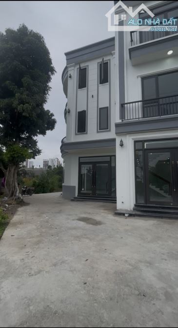 Bán nhà 3 tầng ngõ Bùi Thị Xuân, TP Hạ Long - 3