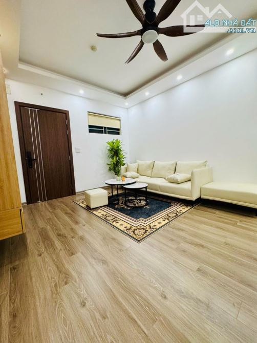 Bán gấp , giảm chào 460 triệu , chung cư Kim Văn Kim Lũ, giá mới 5,29 tỷ, 3n, 2vs, tầng