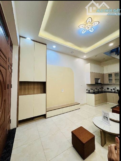 Bán nhà TT tầng 1 85m2 Lương Định Của ôtô vào nhà đường oto tránh kinh doanh tốt 6.8 tỷ