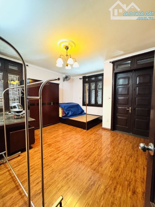 BÁN NHÀ LẠC LONG QUÂN TÂY HỒ DT 71 M GIÁ CHỈ 16.8 TỶ LÔ GÓC OTO VÀO NHÀ KINH DOANH ĐỈNH