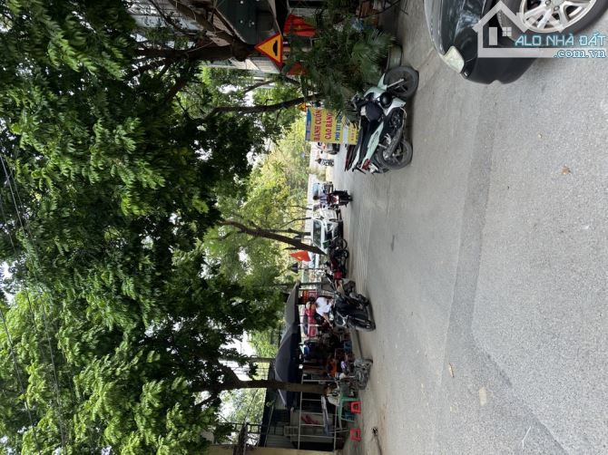 Bán toà nhà ngay Cầu Diễn phân lô, vỉa hè, thang máy, ô tô tránh, có hầm sổ hoa hậu