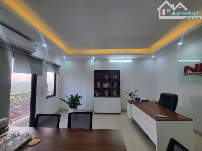 Bán toà nhà ngay Cầu Diễn phân lô, vỉa hè, thang máy, ô tô tránh, có hầm sổ hoa hậu - 1