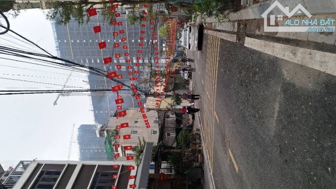 ĐẤT PHÚ THƯỢNG TRONG ĐÊ SÁT KHU ĐT CIPUTRA.TRUNG TÂM TÂY HỒ - NGÕ Ô TÔ -8 M RA ĐƯỜNG 4 L