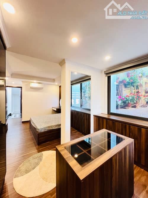 Chính chủ bán nhà 6 tầng thang máy mặt Ngõ phố Ngọc Khánh, Ba Đình 52m2 , 15.2 tỷ