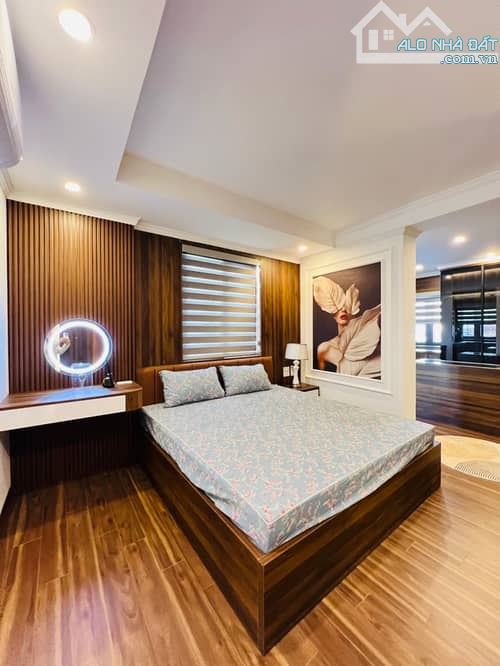 Chính chủ bán nhà 6 tầng thang máy mặt Ngõ phố Ngọc Khánh, Ba Đình 52m2 , 15.2 tỷ