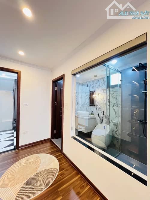 Chính chủ bán nhà 6 tầng thang máy mặt Ngõ phố Ngọc Khánh, Ba Đình 52m2 , 15.2 tỷ