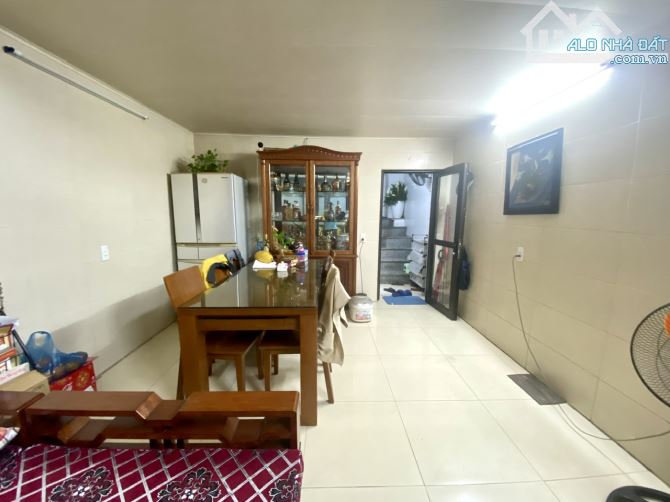 F0 - Nhà phố Thọ Lão - Lò Đúc – 10m ra mặt phố – DT 40m2 x 4T x MT4m – Hơn 11 tỷ