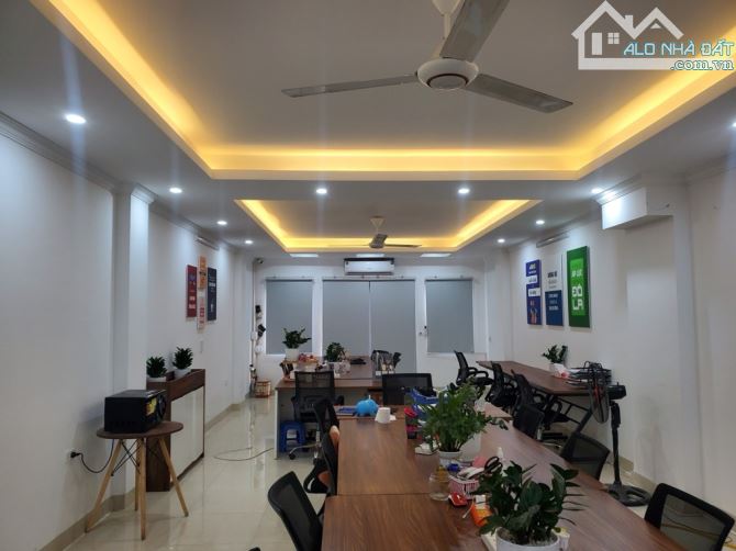 Bán toà nhà ngay Cầu Diễn phân lô, vỉa hè, thang máy, ô tô tránh, có hầm sổ hoa hậu - 3