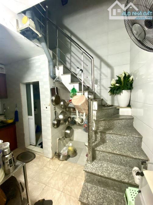 F0 - Nhà phố Thọ Lão - Lò Đúc – 10m ra mặt phố – DT 40m2 x 4T x MT4m – Hơn 11 tỷ