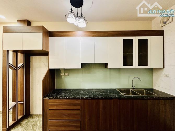 6.88 TỶ_5 TẦNG MỚI_FULL NỘI THẤT_NAM DƯ_LĨNH NAM_NGÕ THOÁNG