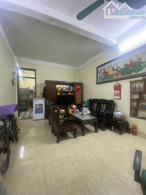 Văn Cao – Ba Đình – Ô TÔ – 51 M2 – 3 Tầng – Mặt Tiền 4.3 M – Giá 17.3 Tỷ. CỰC HIẾM