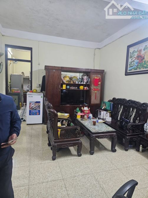 Bán nhà Văn Cao - Ba Đình 55m2 - Ngõ oto- Kinh doanh - Giá 17 tỷ có TL.