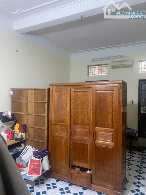 Văn Cao – Ba Đình – Ô TÔ – 51 M2 – 3 Tầng – Mặt Tiền 4.3 M – Giá 17.3 Tỷ. CỰC HIẾM