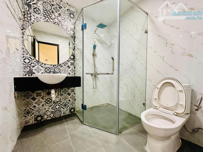 6.88 TỶ_5 TẦNG MỚI_FULL NỘI THẤT_NAM DƯ_LĨNH NAM_NGÕ THOÁNG