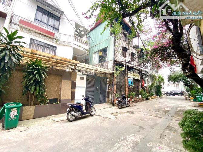 NGAY HUTECH- UNG VĂN KHIÊM- 124m2 (8x17m ) 3 TẦNG- TIỆN XÂY MỚI THEO Ý- HẺM 8m THÔNG - 1
