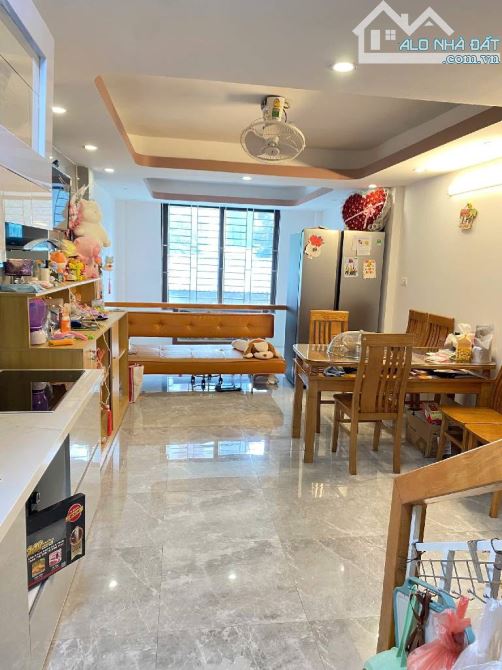 PHÚ THƯỢNG TRONG ĐÊ QH ỔN ĐỊNH. NHÀ ĐẸP Ở LUÂN . GẦN KHU ĐTT CIPUTRA TIỆN ÍCH KHÔNG THIẾU