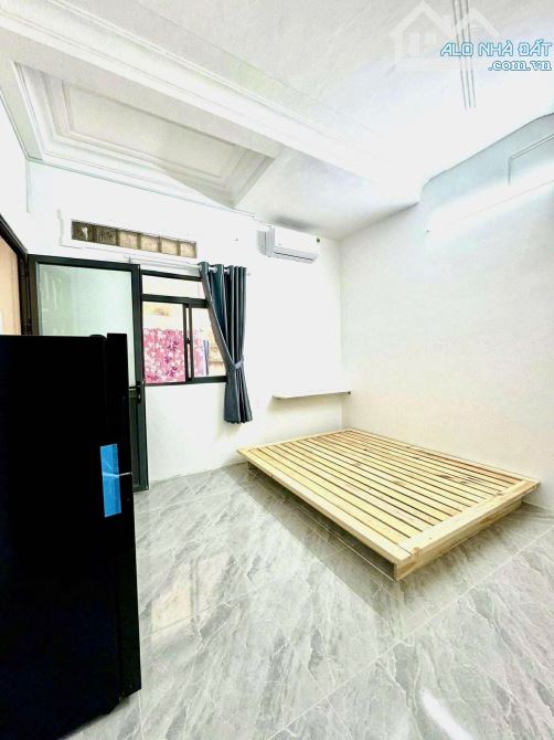 NGAY HUTECH- UNG VĂN KHIÊM- 124m2 (8x17m ) 3 TẦNG- TIỆN XÂY MỚI THEO Ý- HẺM 8m THÔNG - 2