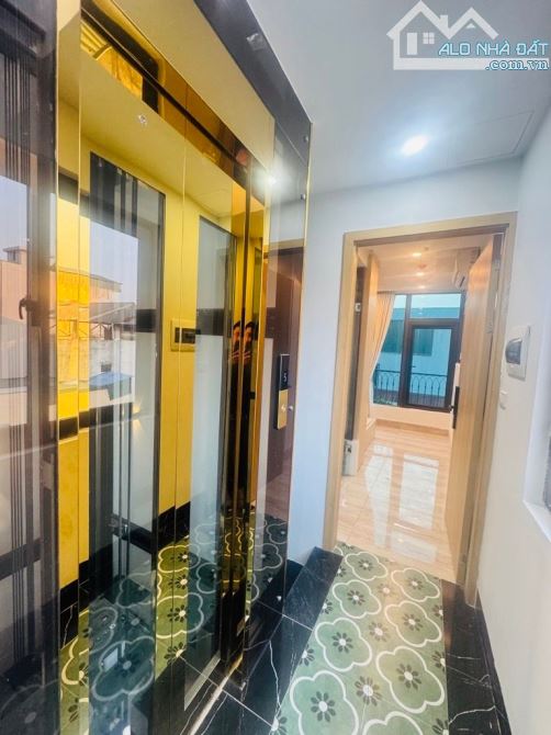 Chính chủ bán nhà phố tây sơn đống đa hà nội .diện tích 40m nhà 6 tầng thang máy xây móng.