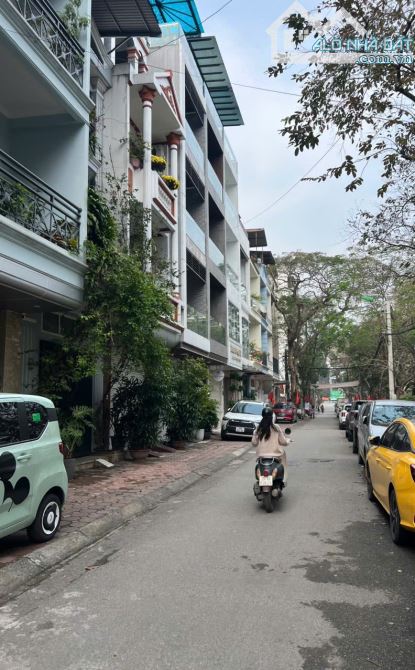 CHỈ 15.5 TỶ - NHÀ ĐẸP PHÂN LÔ KIM ĐỒNG - HOÀNG MAI. DT 60M². 4 TẦNG