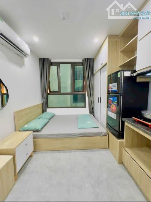 Bán gấp 6 tầng CCMN thang máy xây mới ngõ 82 Kim Mã, lô góc 23 phòng~90 tr/th. Giá 17.9 tỷ