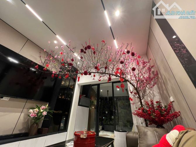 Duplex gần Thái Hà, Đống Đa, view phố, lô góc 126m2 2 tầng 3pn 2wc full nt chỉ 5,65 tỷ