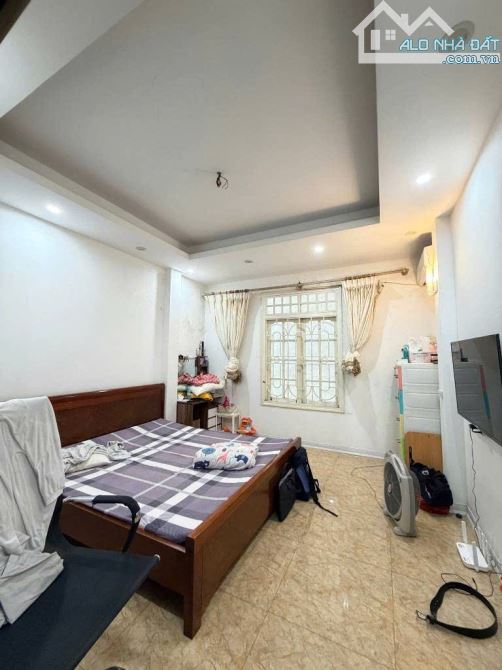 BÁN NHÀ TT BA ĐÌNH DT 73 M NHỈNH 18TỶ THÔNG SỐ VÀNG VỊ TRÍ HIẾM SÁT PHỐ HIẾM CÓ CĂN THỨ 2