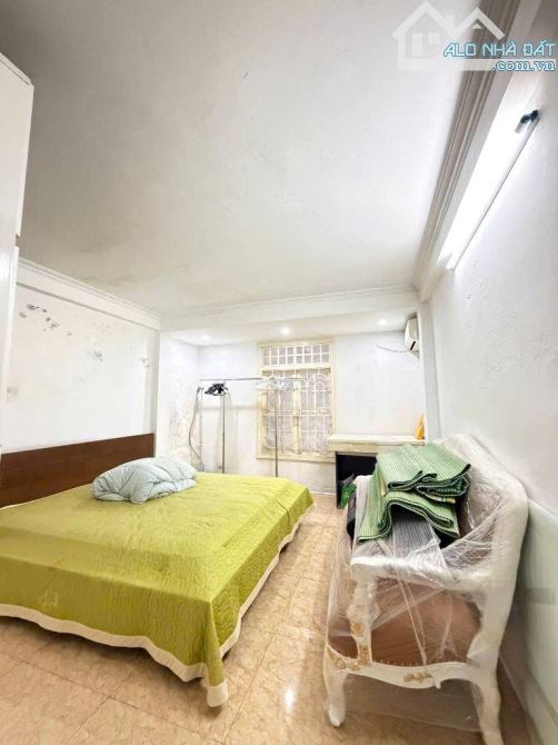 BÁN NHÀ TT BA ĐÌNH DT 73 M NHỈNH 18TỶ THÔNG SỐ VÀNG VỊ TRÍ HIẾM SÁT PHỐ HIẾM CÓ CĂN THỨ 2