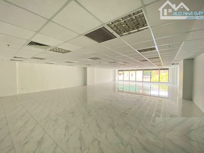 🔥CHO THUÊ VĂN PHÒNG - LÊ ĐẠI HÀNH SẴN VÁCH KÍNH - 125M2 GIÁ 28TR🔥 - 1