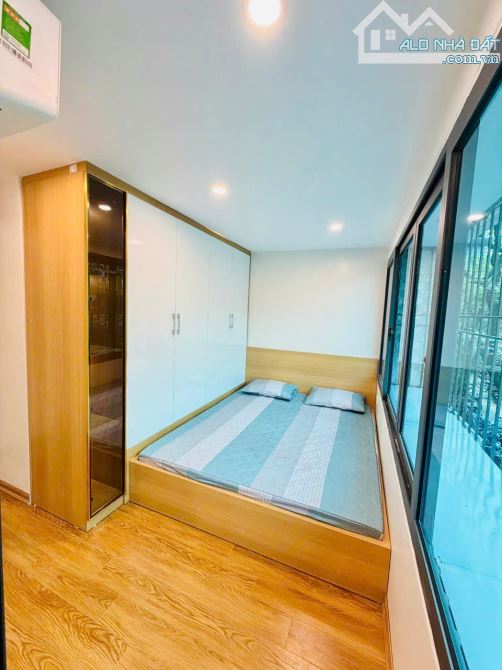 Giá hời 3,55 tỷ tập thể Thành Công, Ba Đình, sđcc, view hồ, 60m2 2pn 2wc ở luôn