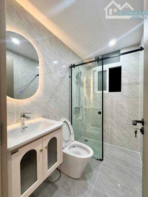 BÁN CĂN PENTHOUSE SKY GRADEN 3 - QUẬN 7 - 220M2 - 4PN - PHÒNG KHÁCH - ST - 19 TỶ (TL) - 16