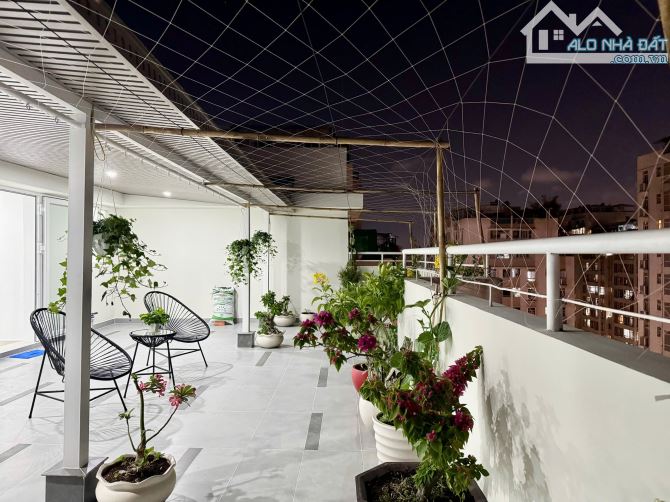 BÁN CĂN PENTHOUSE SKY GRADEN 3 - QUẬN 7 - 220M2 - 4PN - PHÒNG KHÁCH - ST - 19 TỶ (TL) - 18