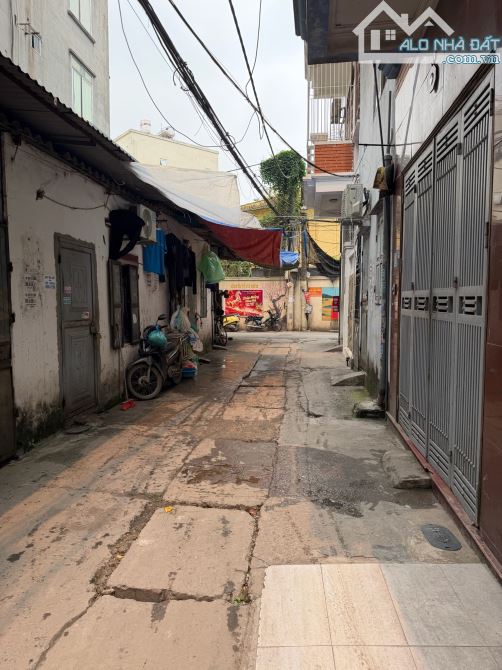 Lô góc Dương Quảng Hàm 95m2, MT 9m - Ngõ thông kinh doanh - Sẵn dòng tiền