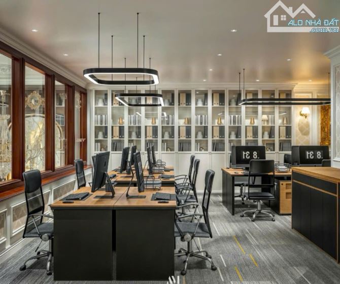 Bán gấp nhà mặt phố cổ Nguyễn Văn Tố, Hoàn Kiếm, 125m2 x 7 tầng, MT 7.2m, 150 tỷ