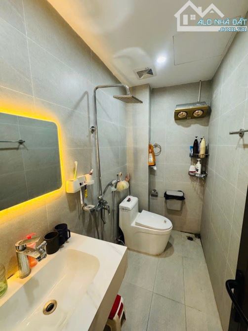 Siêu hiếm! Nhà KIM MÃ Ba Đình – ngõ thông, 4 tầng, gần Lotte, sổ đẹp