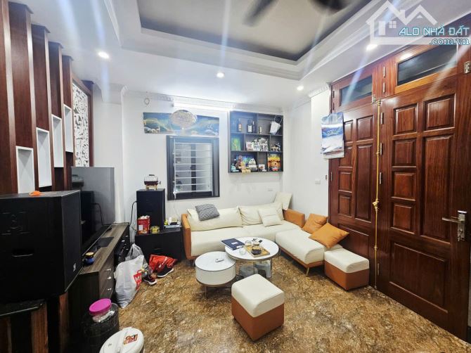 BÁN NHÀ RIÊNG PHỐ PHAN KẾ BÍNH, 35M2, 5T THANG MÁY, LÔ GÓC, 10.5 TỶ