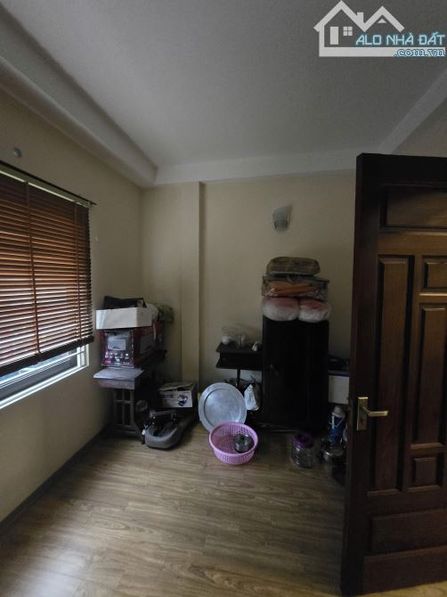 HIẾM NGÕ 28 XUÂN LA - DÂN XÂY - DT45MX5 tầng- MT 4.5M- 30M RA Ô TÔ - 2 THOÁNG VĨNH VIỄN