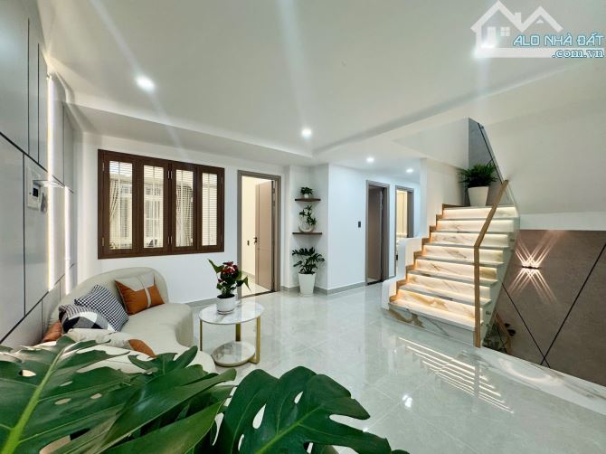 BÁN CĂN PENTHOUSE SKY GRADEN 3 - QUẬN 7 - 220M2 - 4PN - PHÒNG KHÁCH - ST - 19 TỶ (TL) - 5